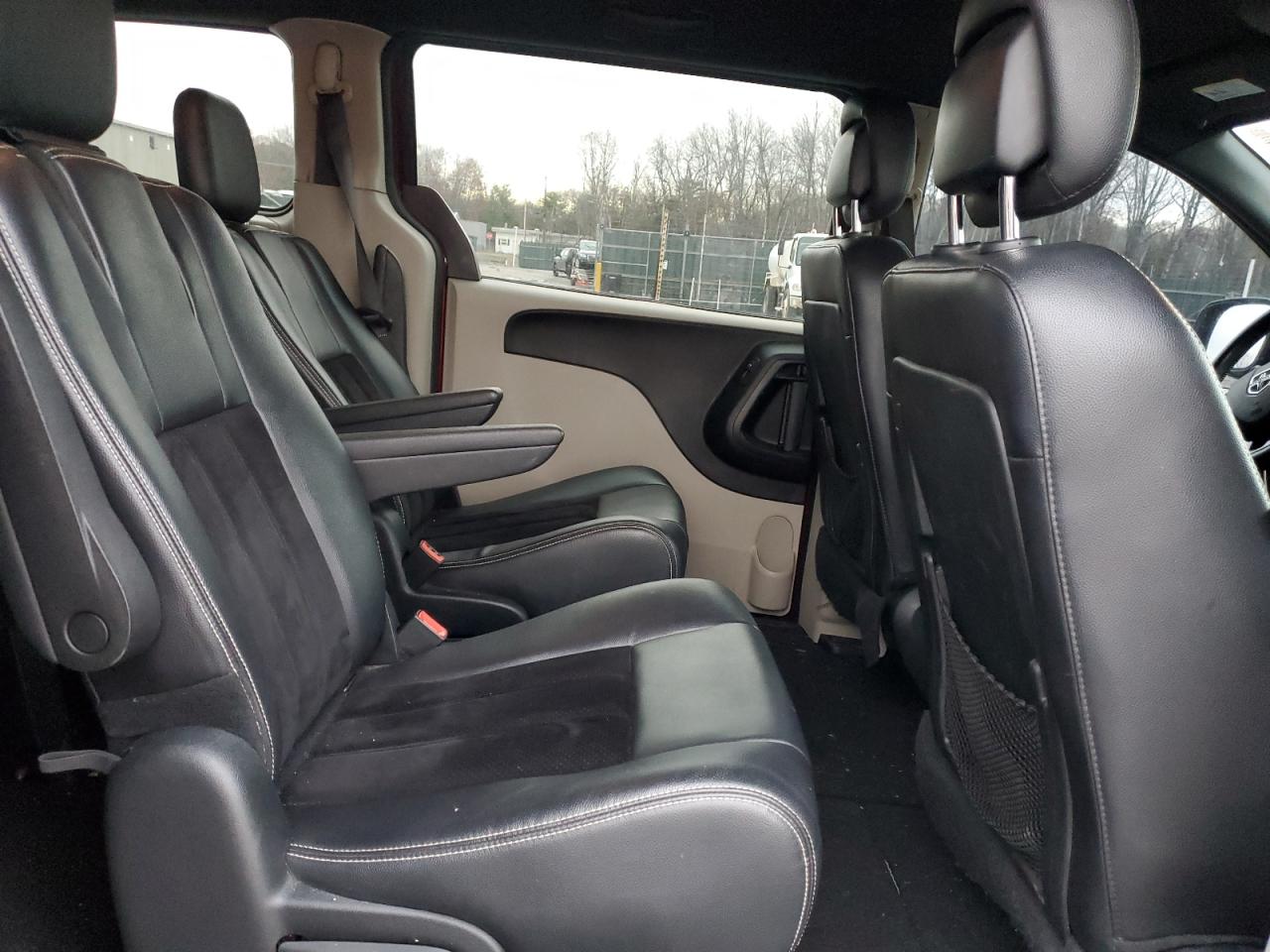 2017 Dodge Grand Caravan Sxt VIN: 2C4RDGCG3HR842233 Lot: 92899075