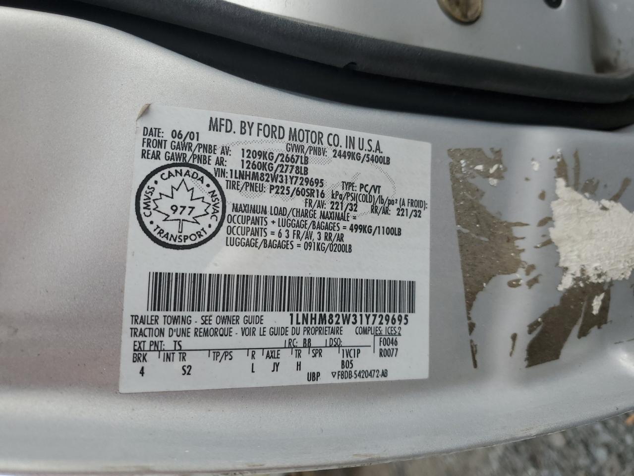 2001 Lincoln Town Car Signature VIN: 1LNHM82W31Y729695 Lot: 90864415