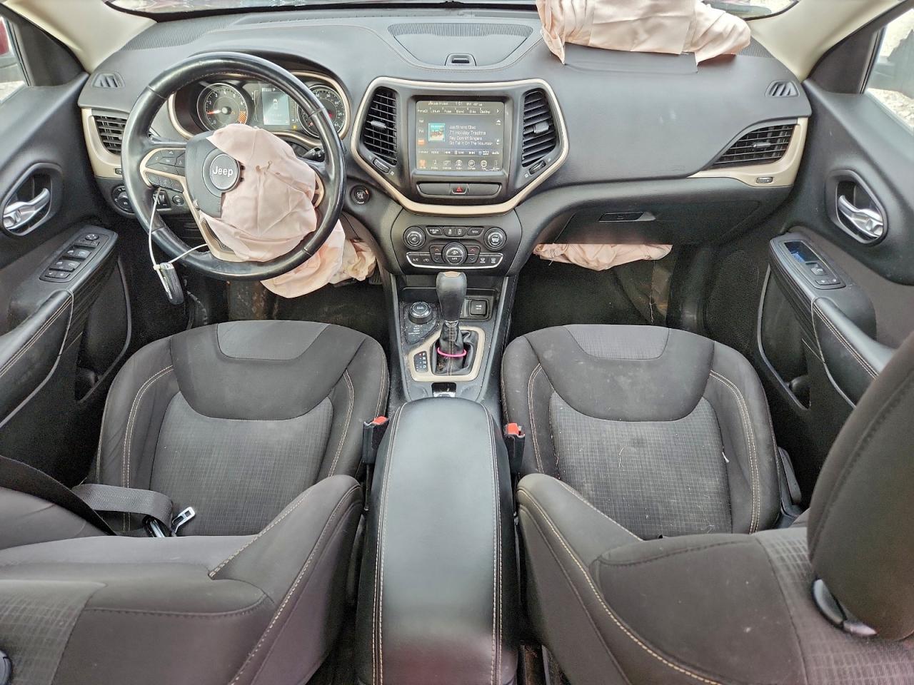 2015 Jeep Cherokee Latitude VIN: 1C4PJMCS5FW749561 Lot: 93318965