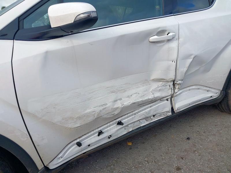 2023 TOYOTA C-HR 1.8 HYBRID DESIGN 5DR CVT