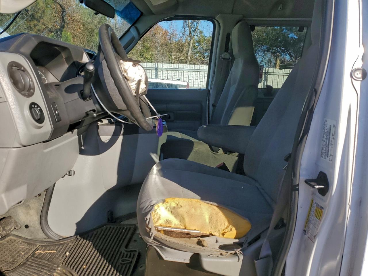 2013 Ford Econoline E350 Super Duty Wagon VIN: 1FBNE3BL6DDA02001 Lot: 94239435