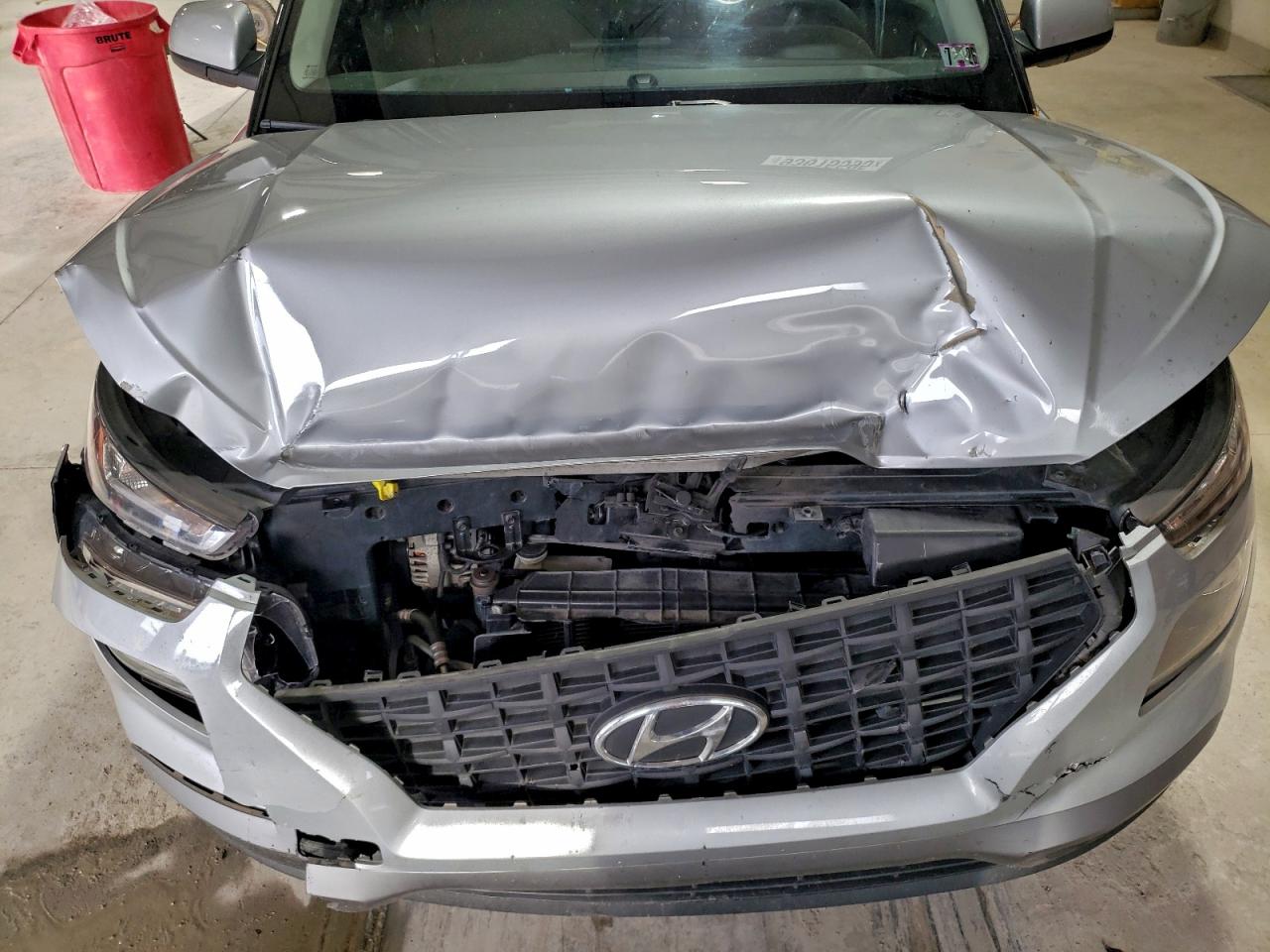 2022 Hyundai Venue Se VIN: KMHRB8A39NU142318 Lot: 93615595