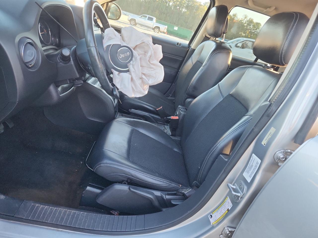 2014 Jeep Compass Latitude VIN: 1C4NJCEA3ED630861 Lot: 91270955