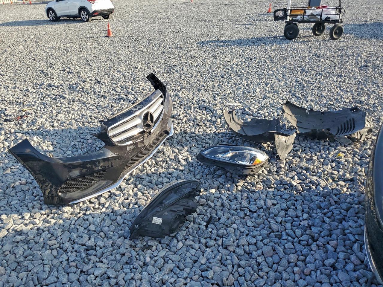 2014 Mercedes-Benz E 350 VIN: WDDHF5KB1EB047858 Lot: 94221285