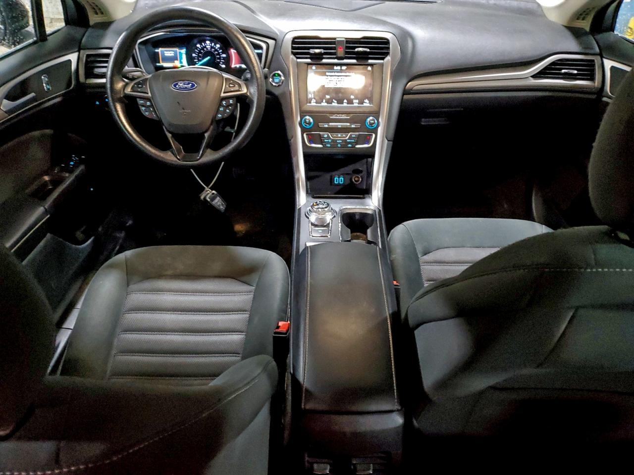 2019 Ford Fusion Se VIN: 3FA6P0LU7KR145002 Lot: 94438725