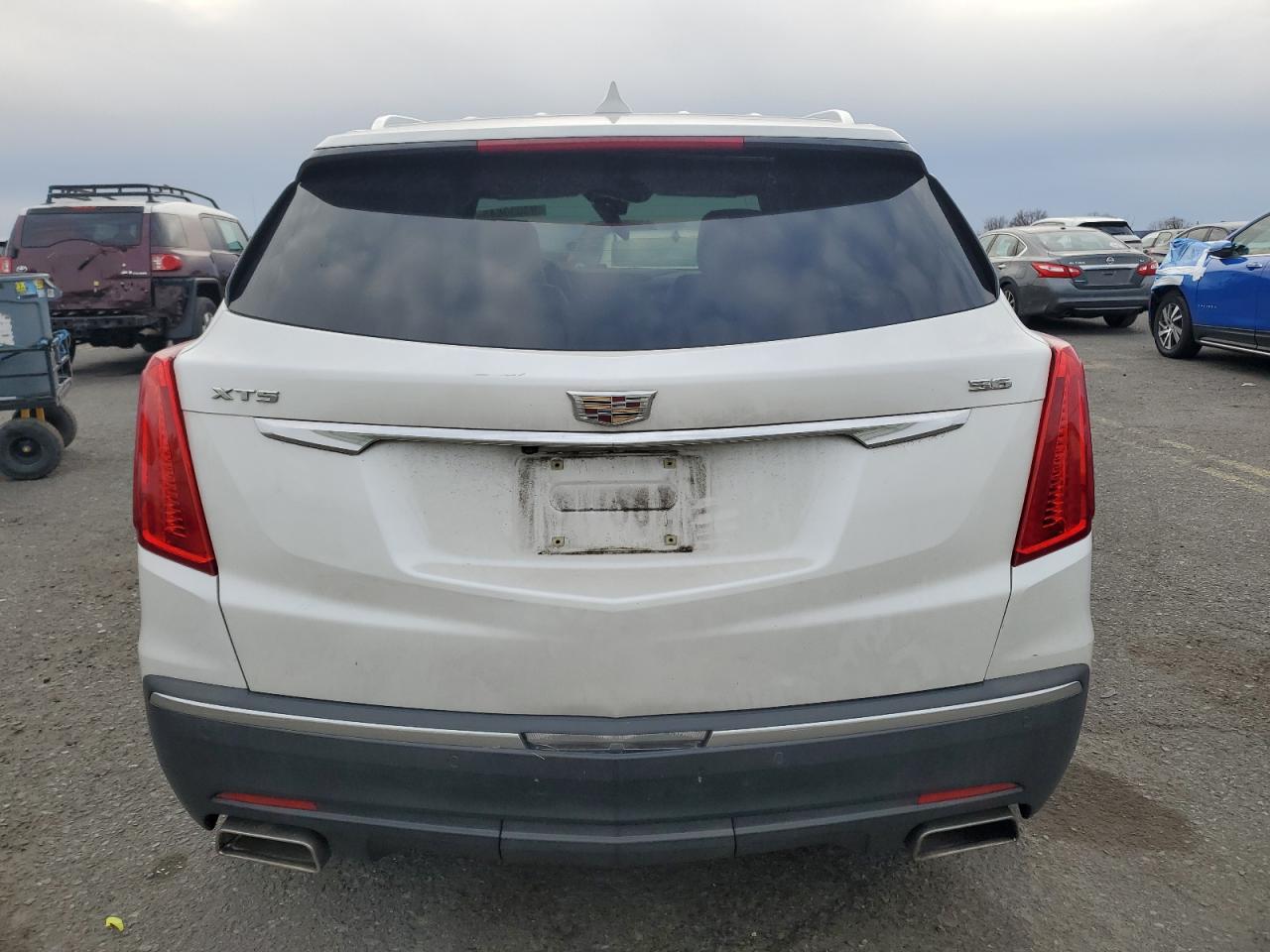 2017 Cadillac Xt5 Luxury VIN: 1GYKNBRS9HZ254706 Lot: 93030845