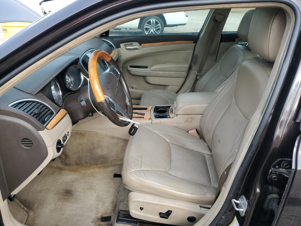 2012 Chrysler 300C VIN: 2C3CCAKT5CH284148 Lot: 93481025