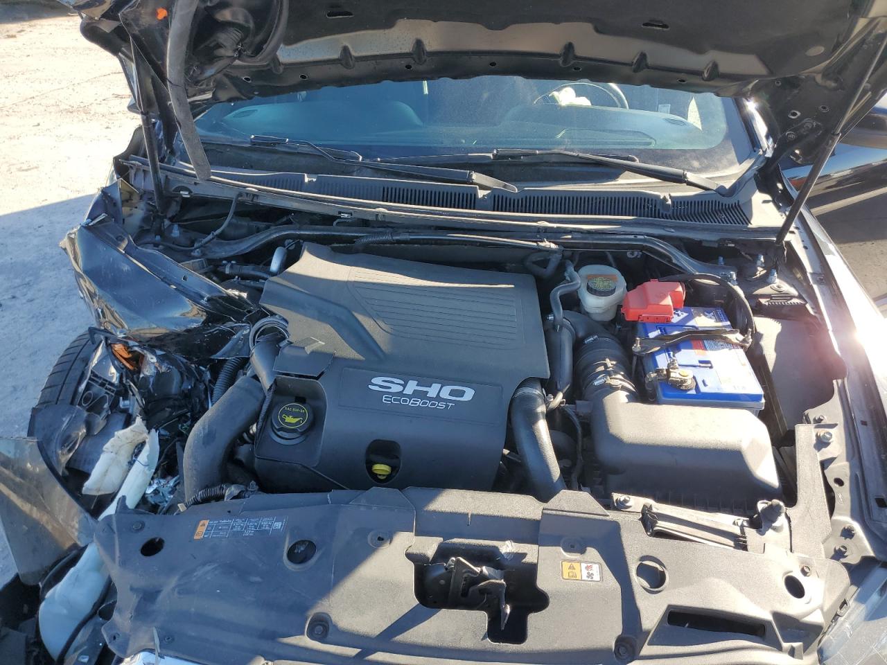 2016 Ford Taurus Sho VIN: 1FAHP2KT6GG147108 Lot: 92585805