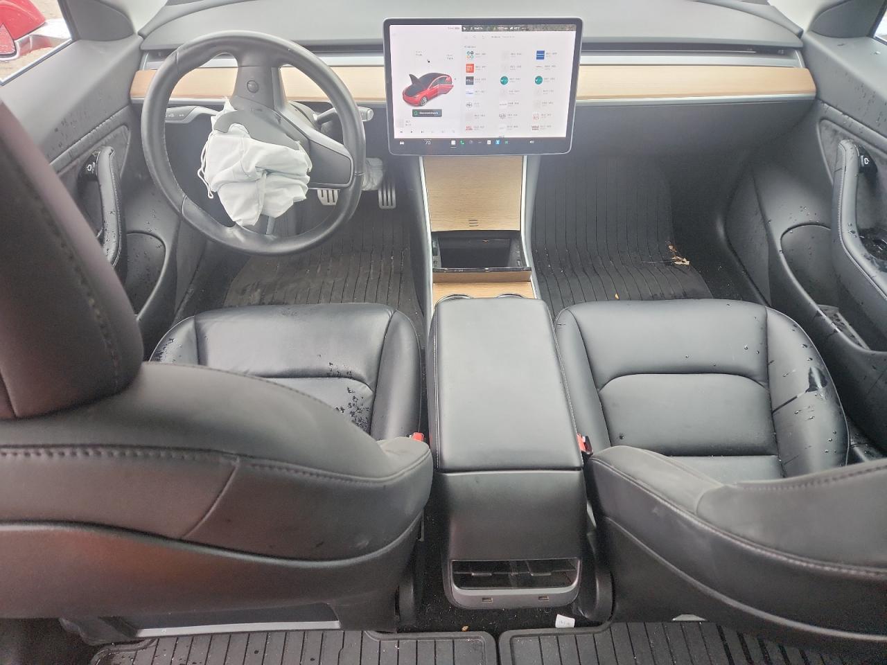 2018 Tesla Model 3 VIN: 5YJ3E1EBXJF063169 Lot: 93305405