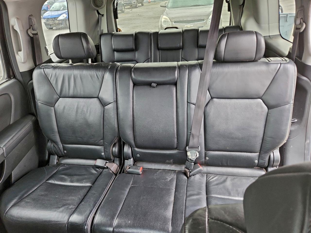 2010 Honda Pilot Touring VIN: 5FNYF4H84AB012836 Lot: 94067265