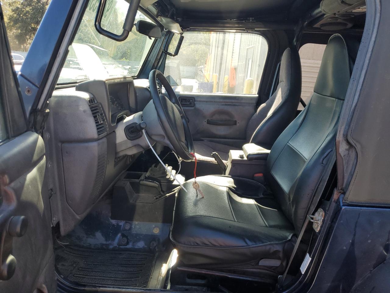 2002 Jeep Wrangler / Tj X VIN: 1J4FA39S52P740953 Lot: 92245305