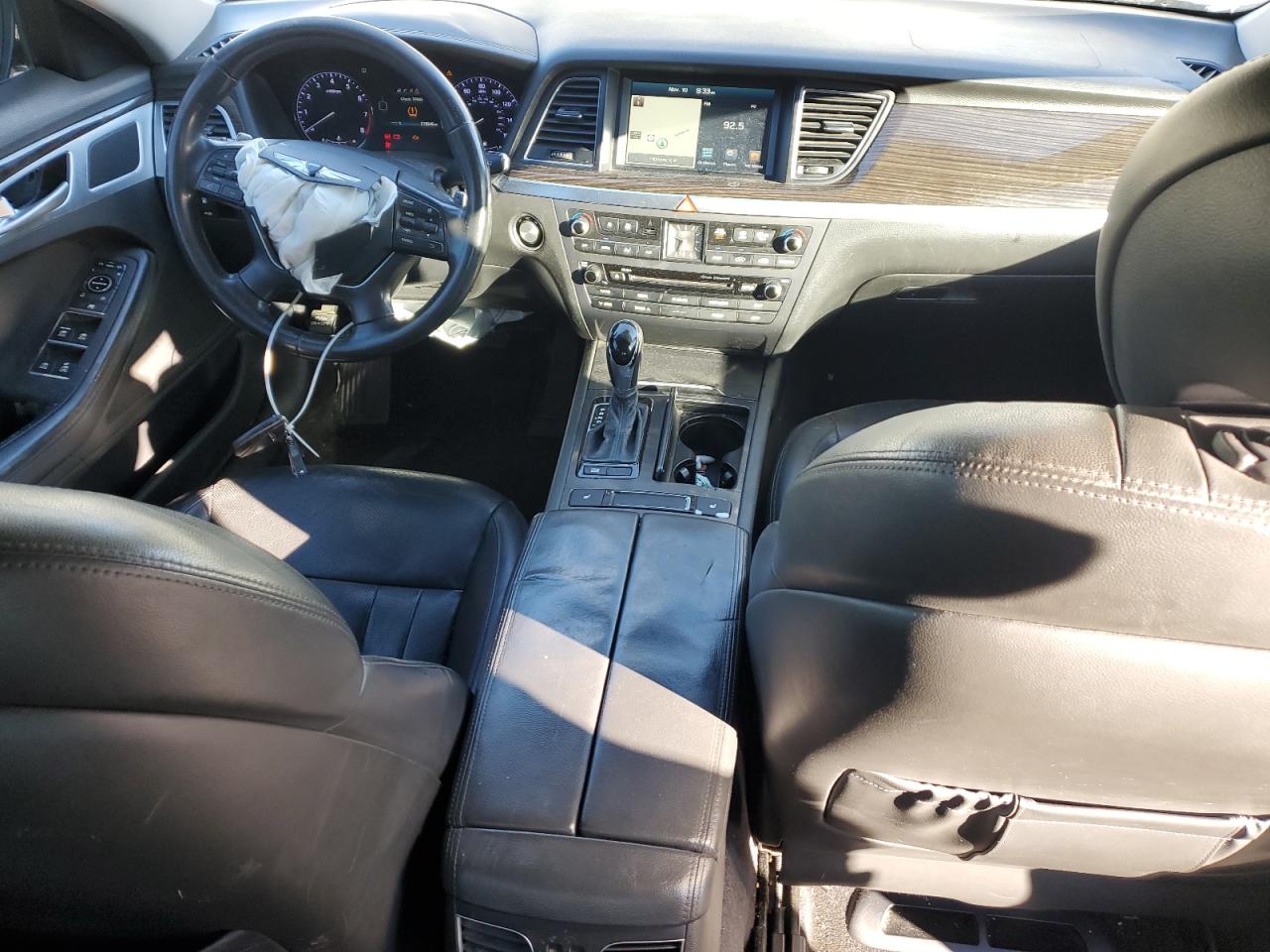 2016 Hyundai Genesis 3.8L VIN: KMHGN4JE8GU139020 Lot: 91480375