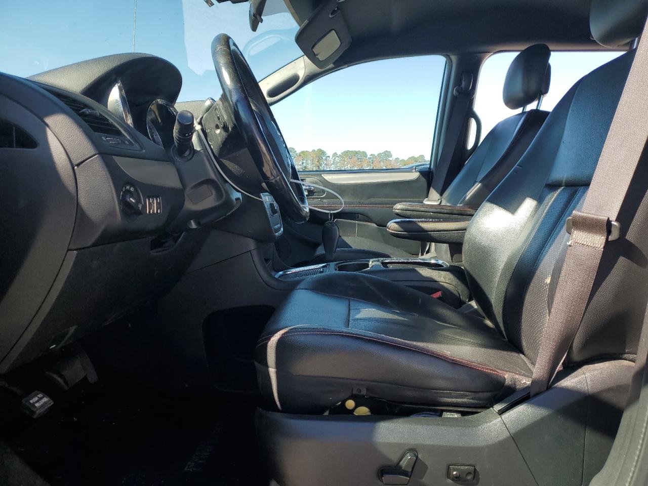 2016 Dodge Grand Caravan R/T VIN: 2C4RDGEG1GR370786 Lot: 91035075