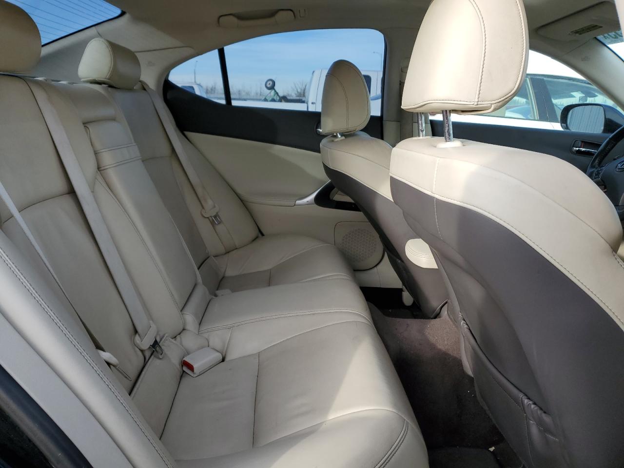 2011 Lexus Is 250 VIN: JTHCF5C23B5052524 Lot: 92046955