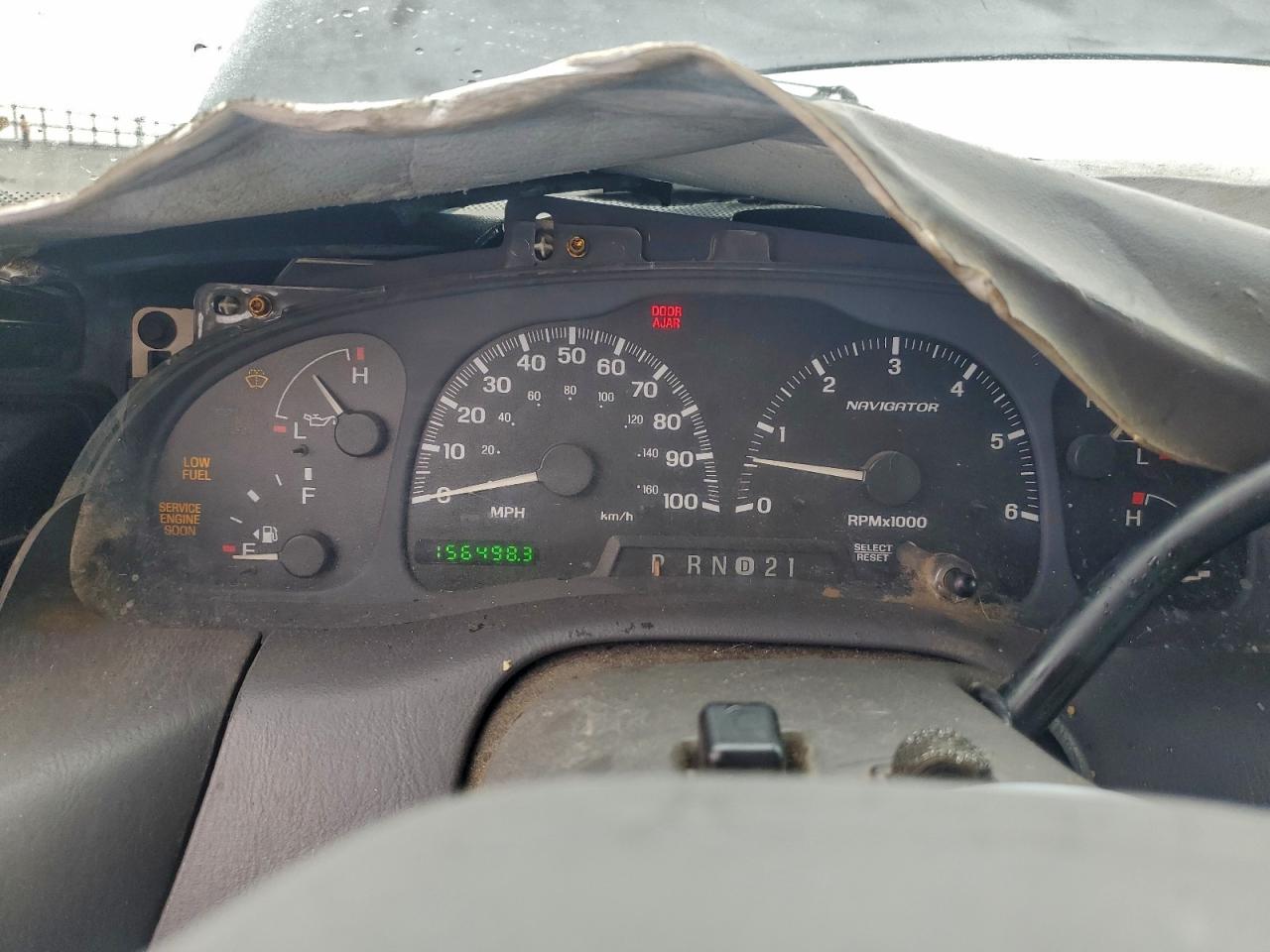 2000 Lincoln Navigator VIN: 5LMPU28A8YLJ15914 Lot: 93153815