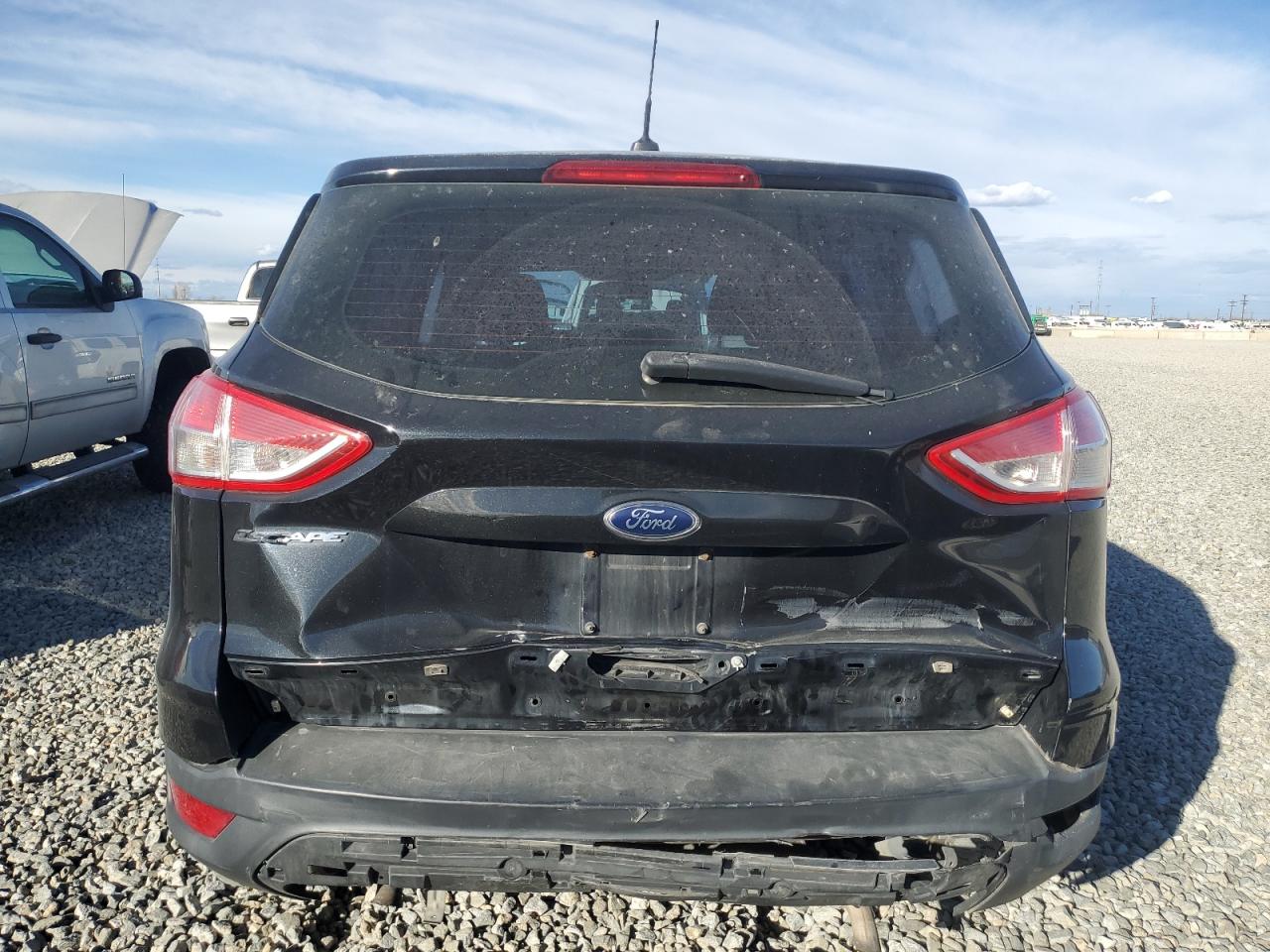 2013 Ford Escape S VIN: 1FMCU0F71DUB23015 Lot: 90863625