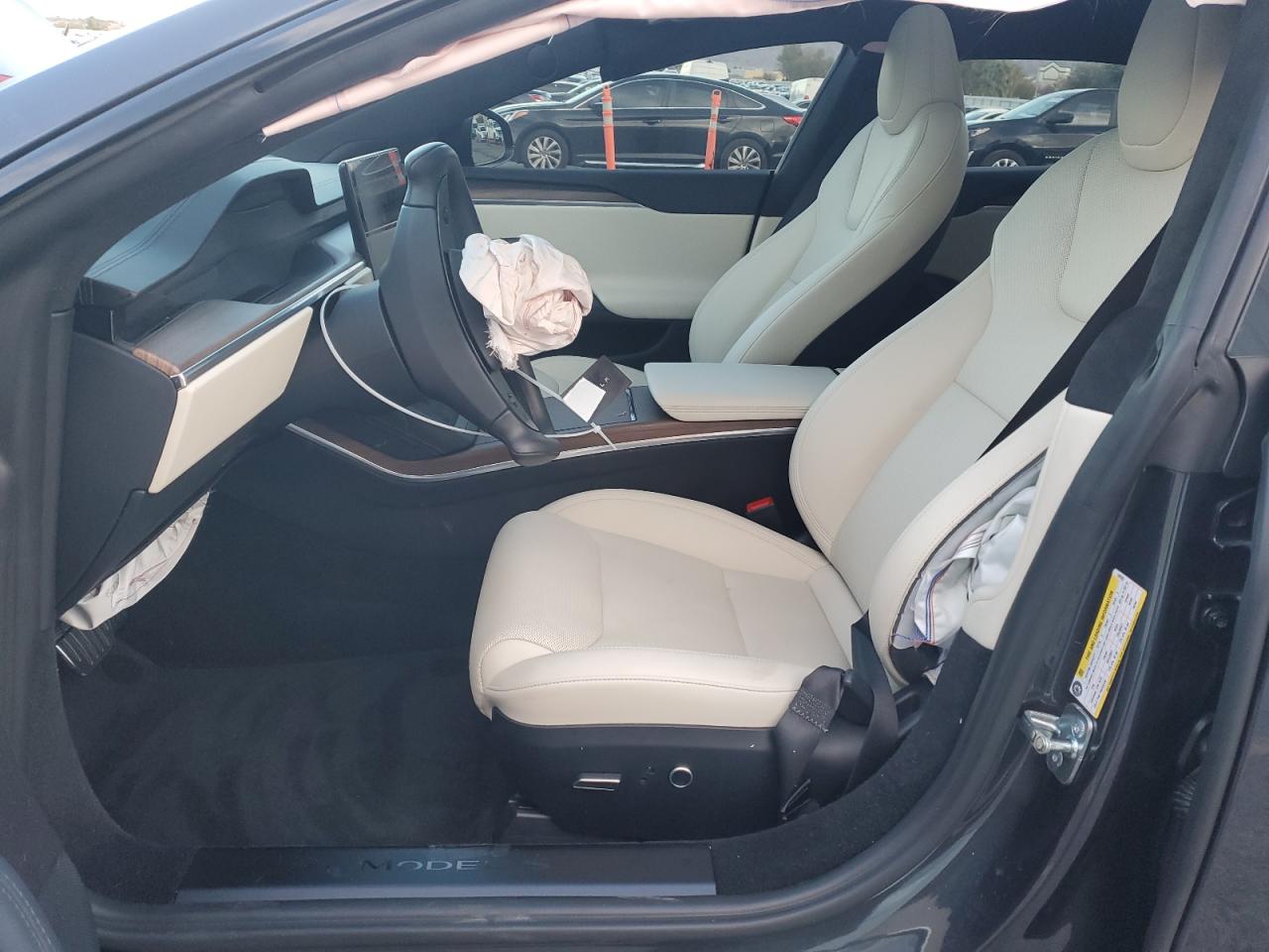 2025 Tesla Model S VIN: 5YJSA1E51SF549355 Lot: 92758645