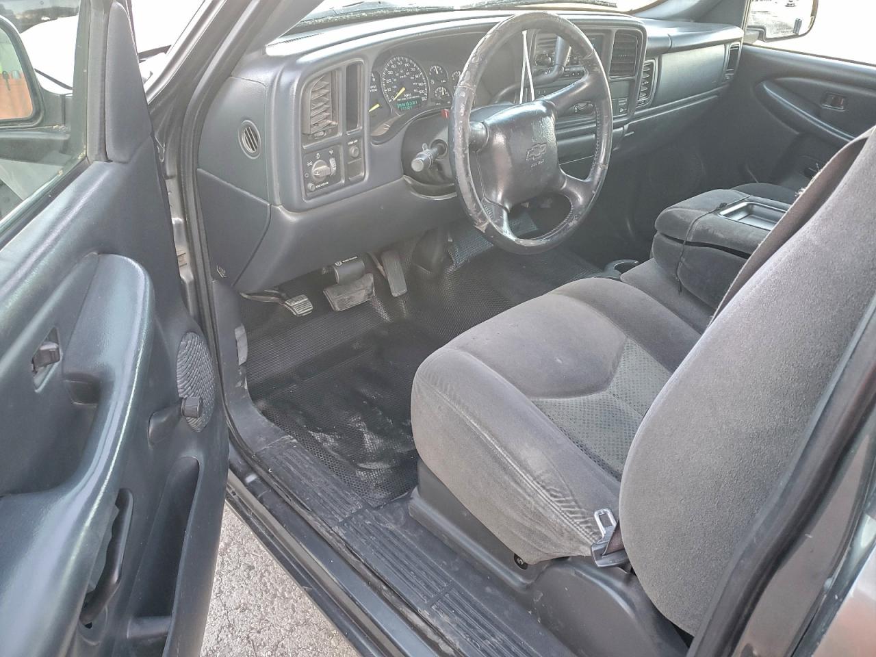 2001 Chevrolet Silverado C1500 VIN: 1GCEC19W61Z176736 Lot: 94108735