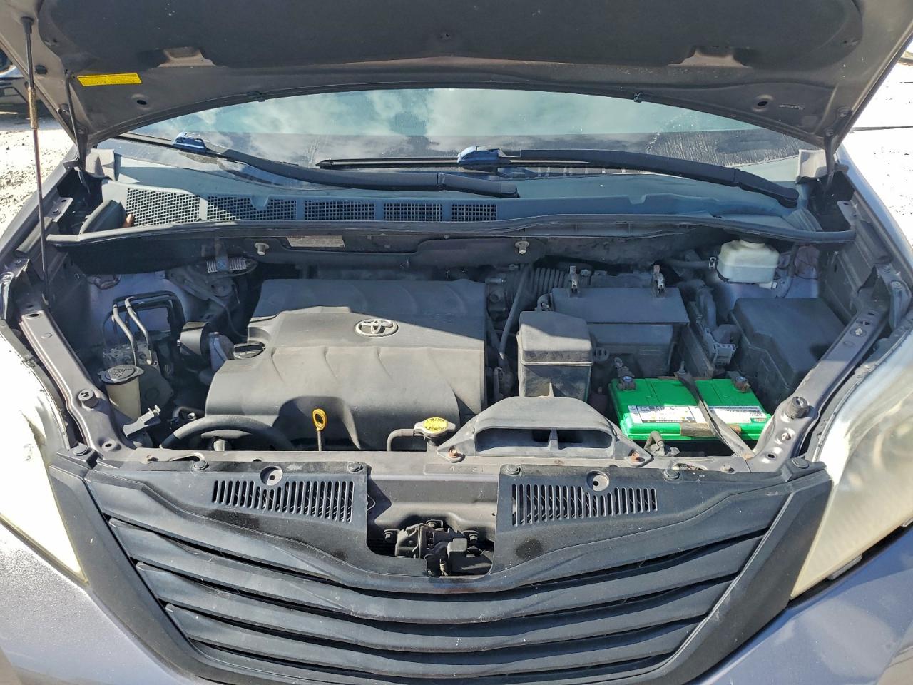 2011 Toyota Sienna VIN: 5TDZK3DC1BS164333 Lot: 94468965