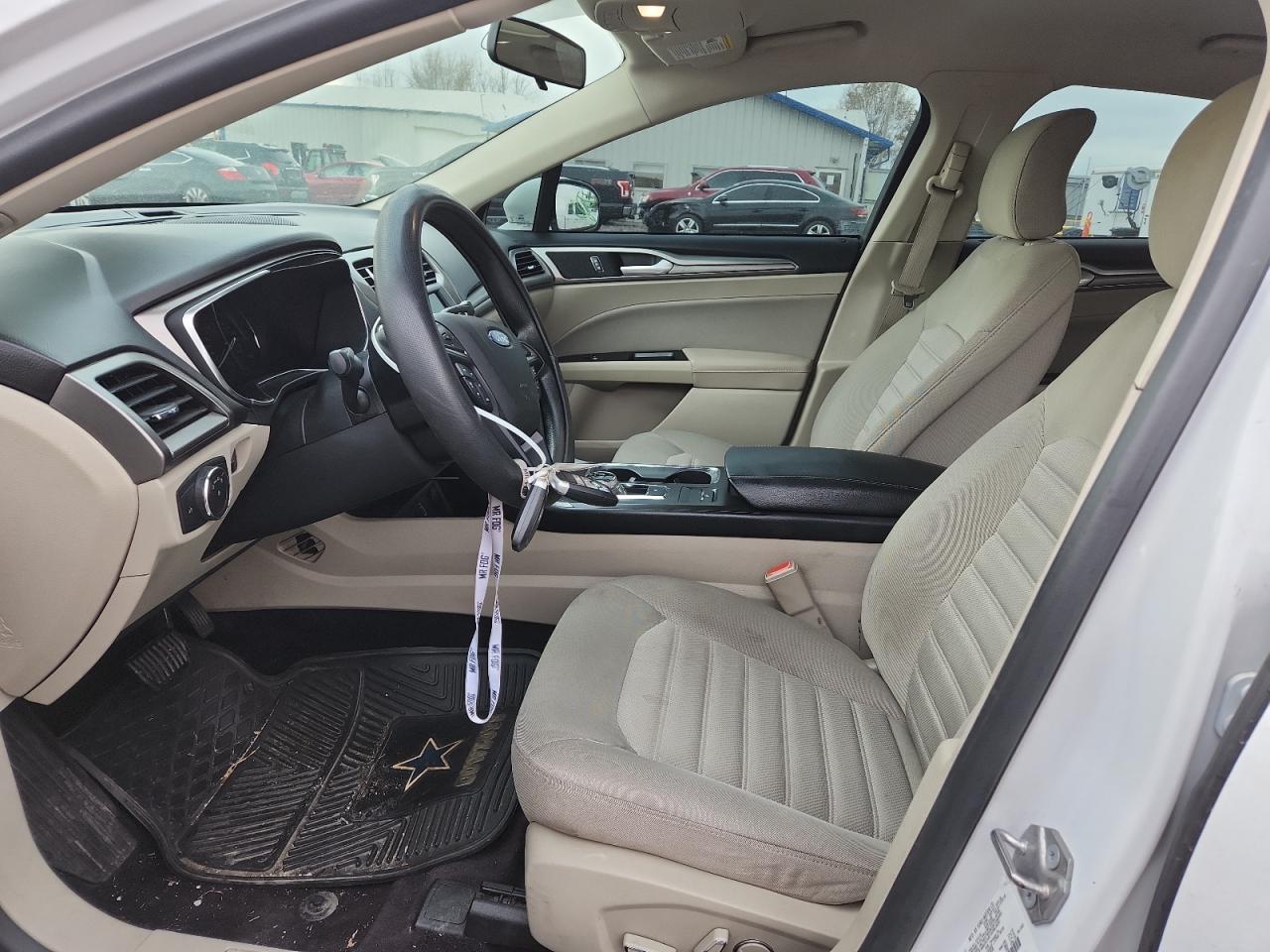 2017 Ford Fusion Se VIN: 3FA6P0H75HR327728 Lot: 93491415