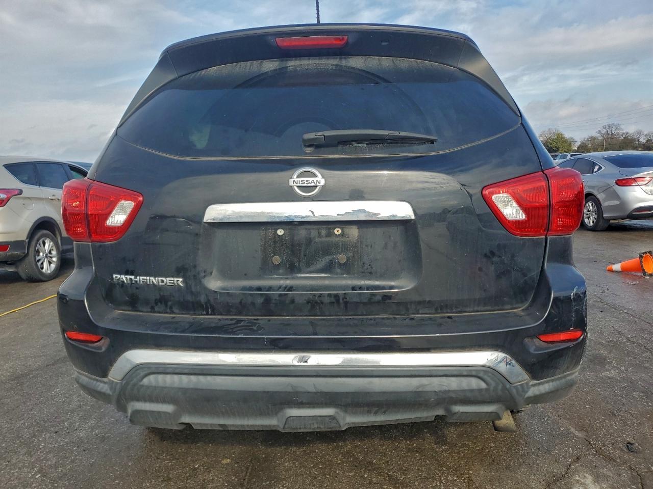 2017 Nissan Pathfinder S VIN: 5N1DR2MN8HC685766 Lot: 93946645