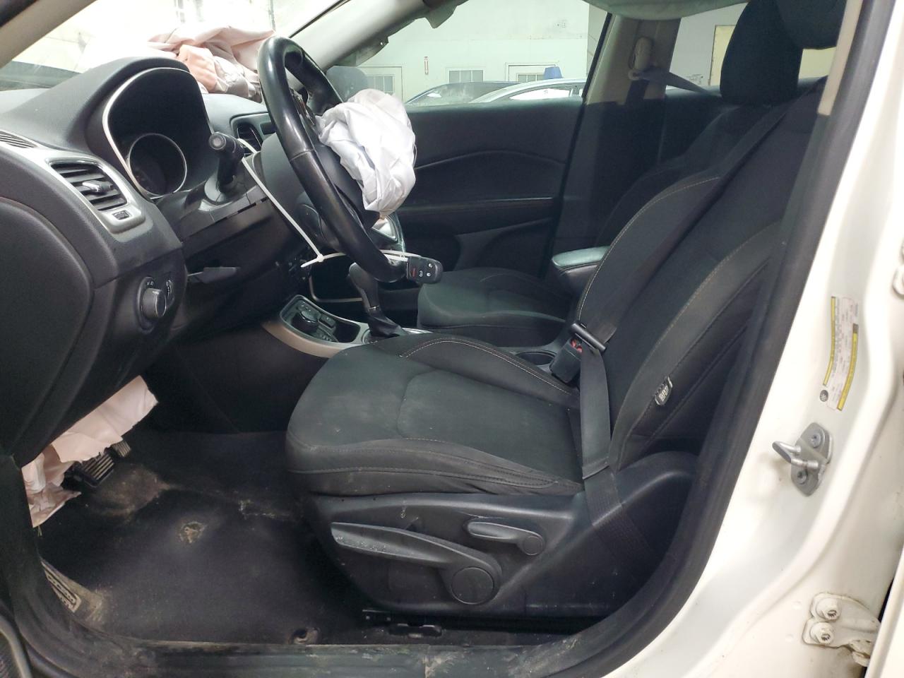 2018 Jeep Compass Sport VIN: 3C4NJDAB2JT374737 Lot: 93079115