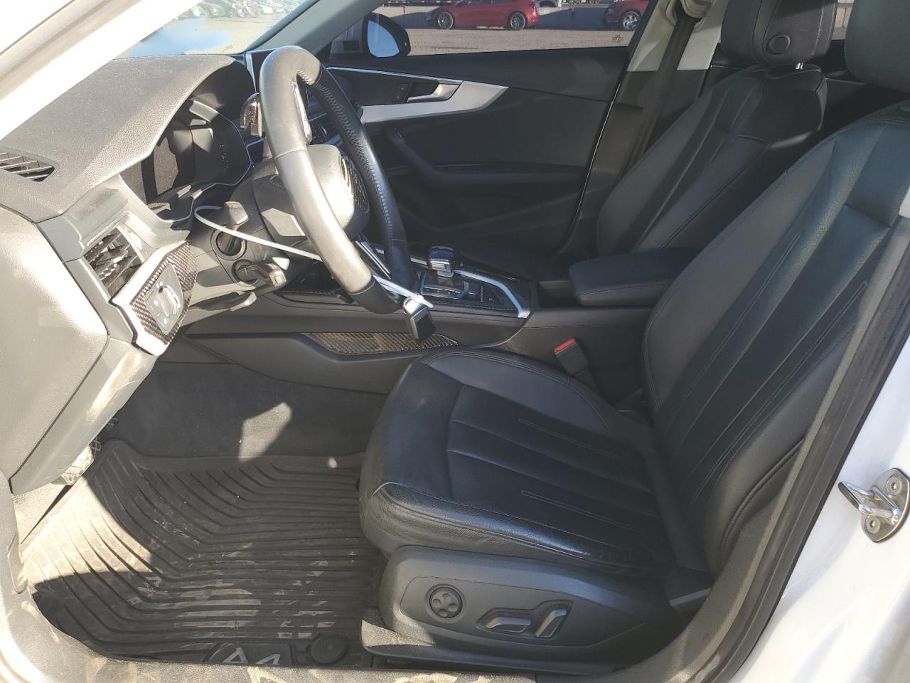 2017 Audi A4 Premium Plus VIN: WAUENAF47HN002900 Lot: 92122395