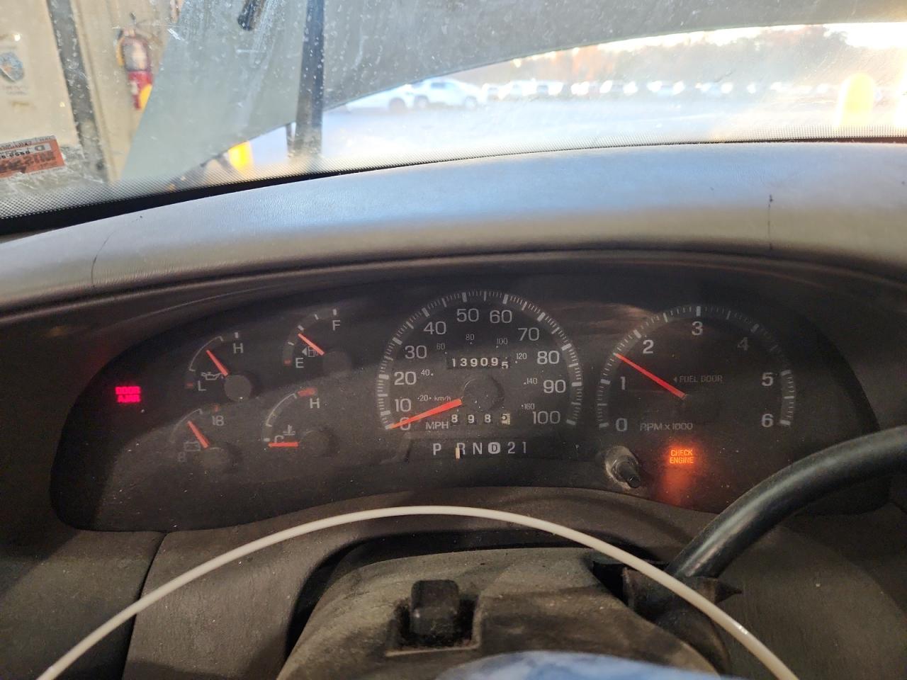 1998 Ford F150 VIN: 1FTZX18WXWKA33179 Lot: 92481935