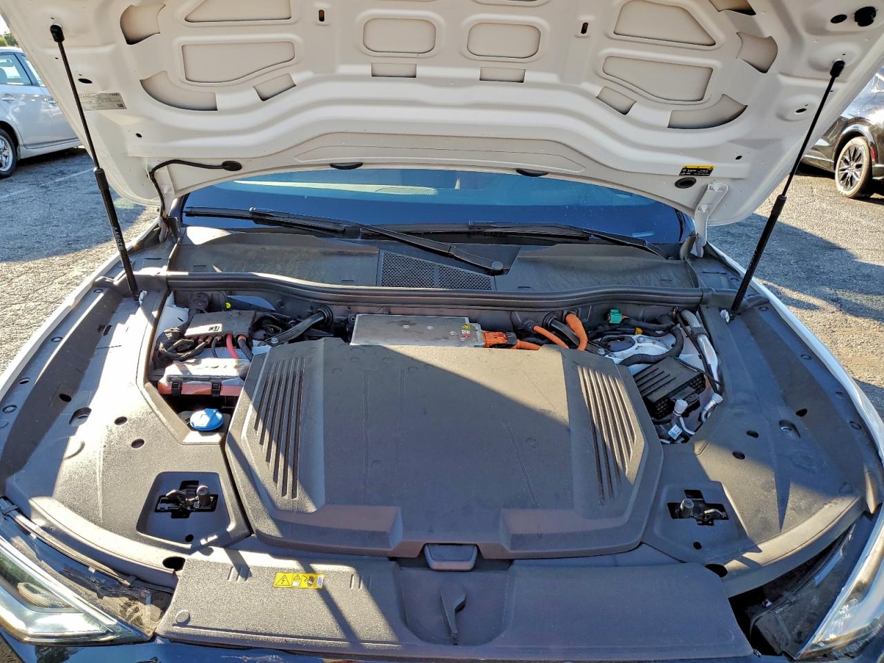 2024 Audi Q8 E-Tron Prestige VIN: WA16AAGE7RB016268 Lot: 94553885