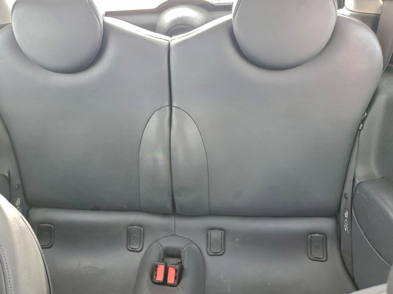 2005 Mini Cooper VIN: WMWRC33425TC58749 Lot: 94270915