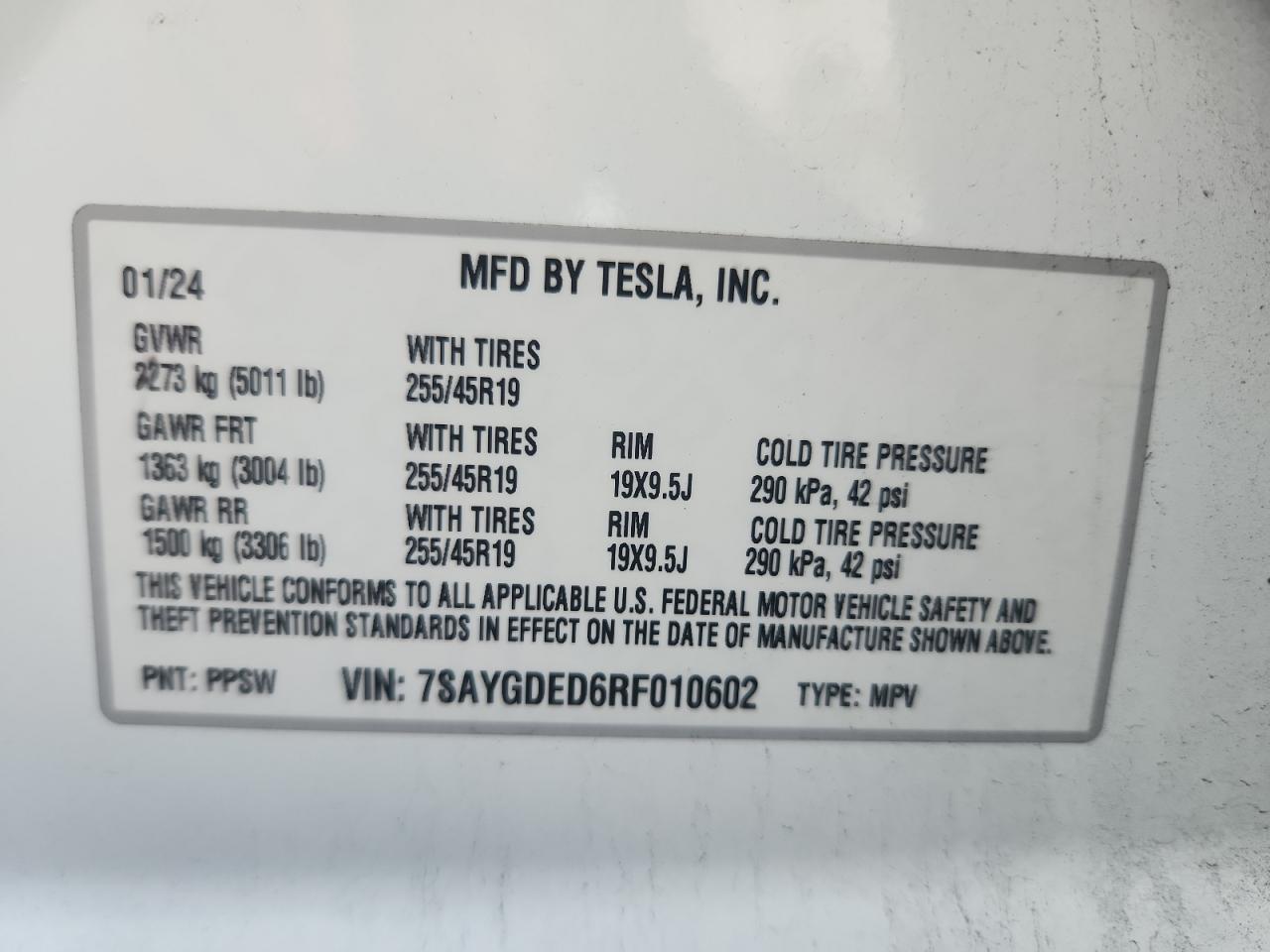 2024 Tesla Model Y VIN: 7SAYGDED6RF010602 Lot: 91479635