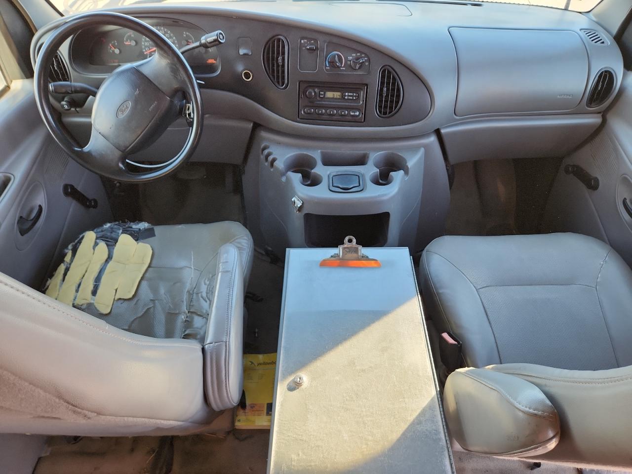 2001 Ford Econoline E250 Van VIN: 1FTNE24L61HB03675 Lot: 91250695