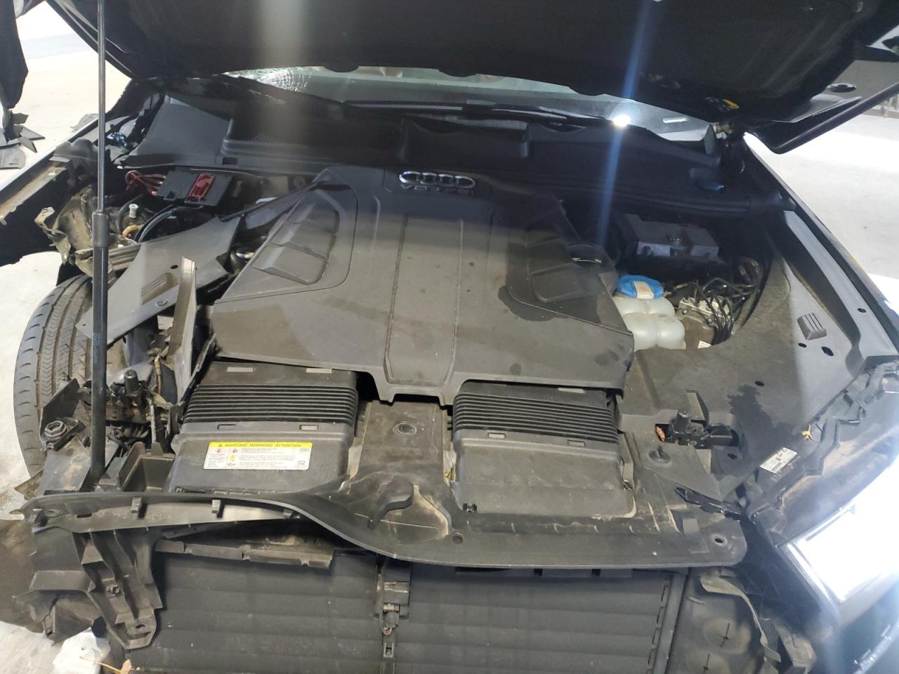 2017 Audi Q7 Premium Plus VIN: WA1LAAF70HD007405 Lot: 92714455