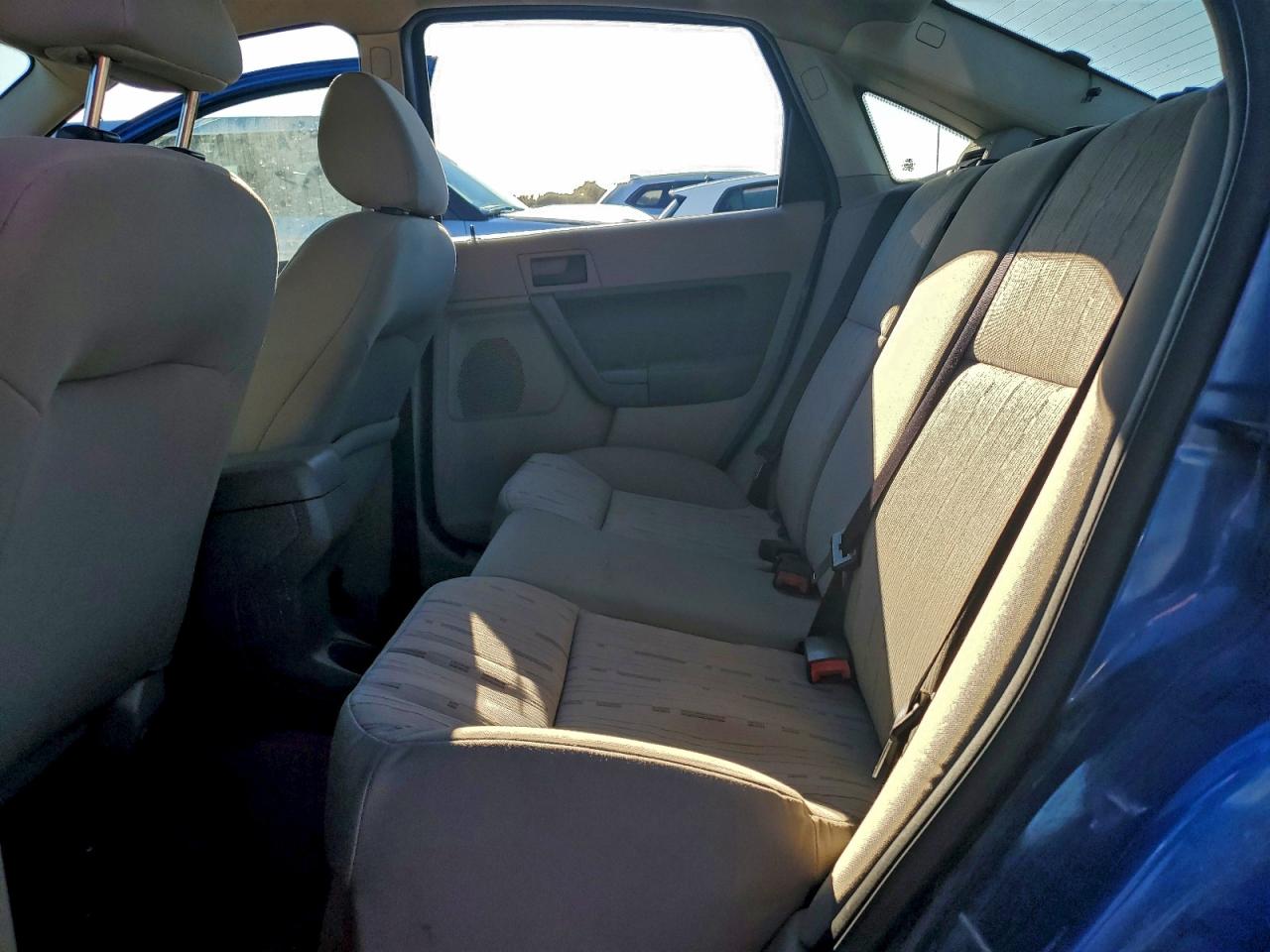 2010 Ford Focus Se VIN: 1FAHP3FN9AW147909 Lot: 94189475