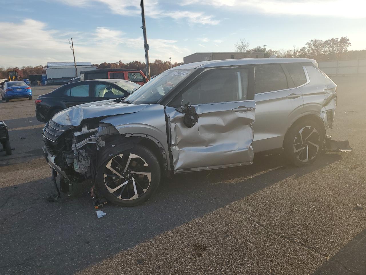 JA4J4VA81RZ062892 MITSUBISHI OUTLANDER Photo 1