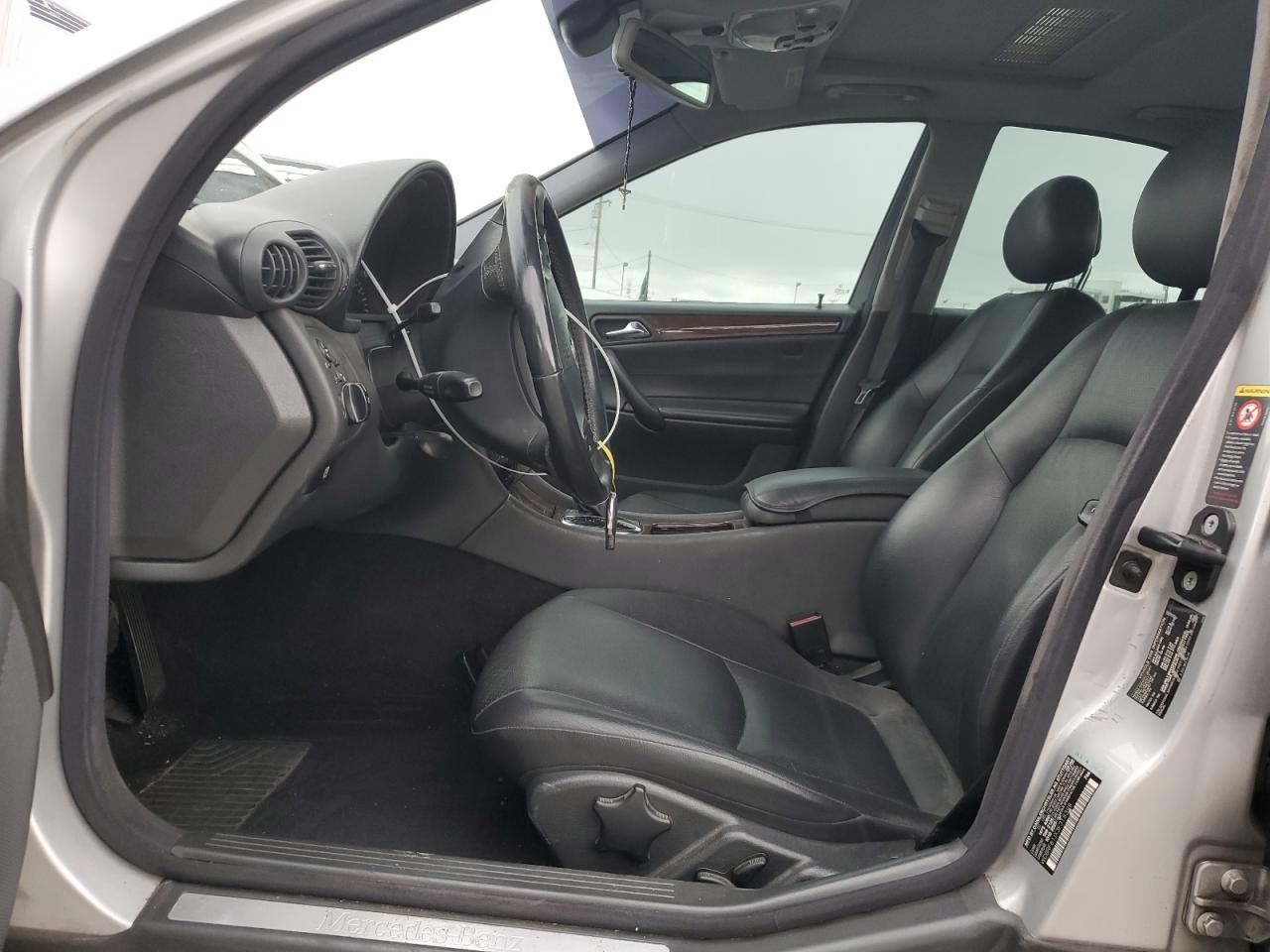 2003 Mercedes-Benz C 240 VIN: WDBRF61JX3F318398 Lot: 93330365