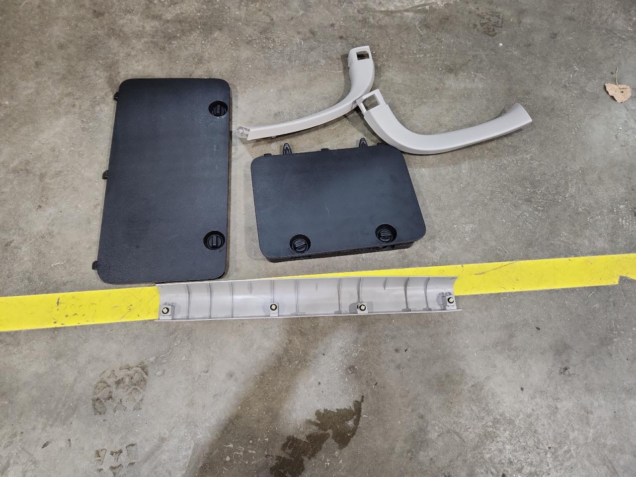 2014 Lexus Gx 460 VIN: JTJBM7FX1E5081124 Lot: 92946485