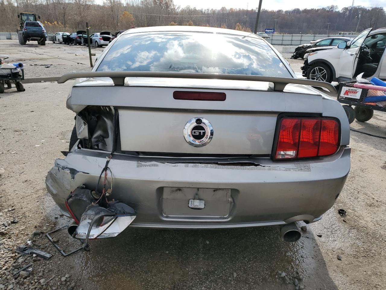 2008 Ford Mustang Gt VIN: 1ZVHT82H985137106 Lot: 92832635