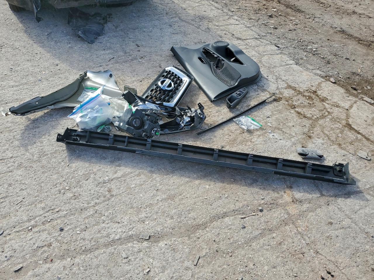 2018 Nissan Kicks S VIN: 3N1CP5CU4JL535859 Lot: 94248005