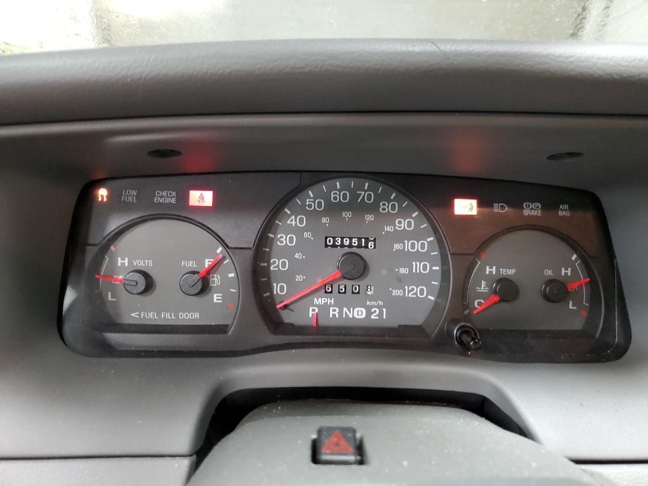 2005 Mercury Grand Marquis Ls VIN: 2MEHM75W25X667818 Lot: 92708385