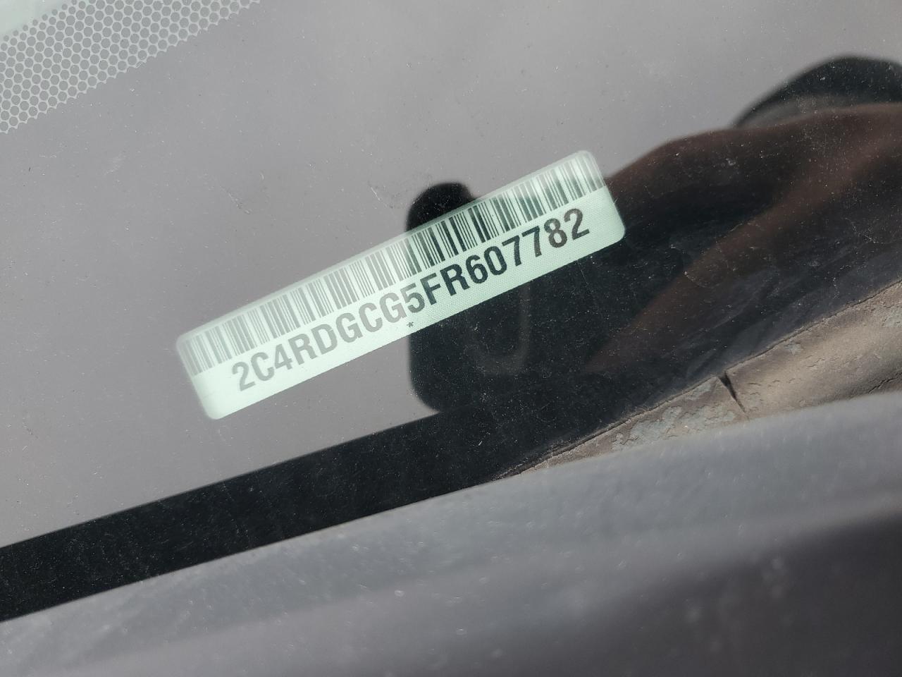 2015 Dodge Grand Caravan Sxt VIN: 2C4RDGCG5FR607782 Lot: 92796125