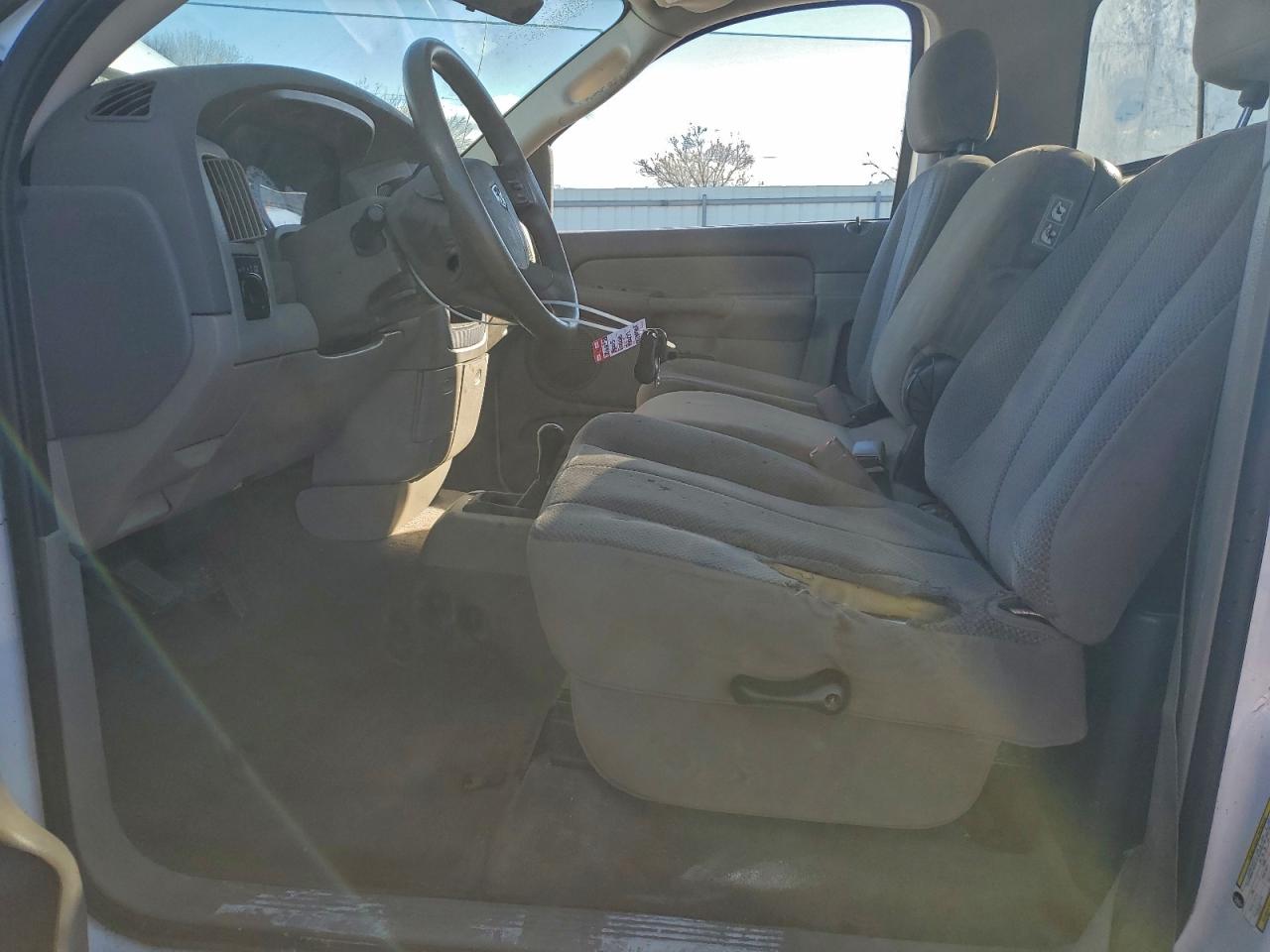 2005 Dodge Ram 1500 St VIN: 1D7HU16N45J556335 Lot: 94364635