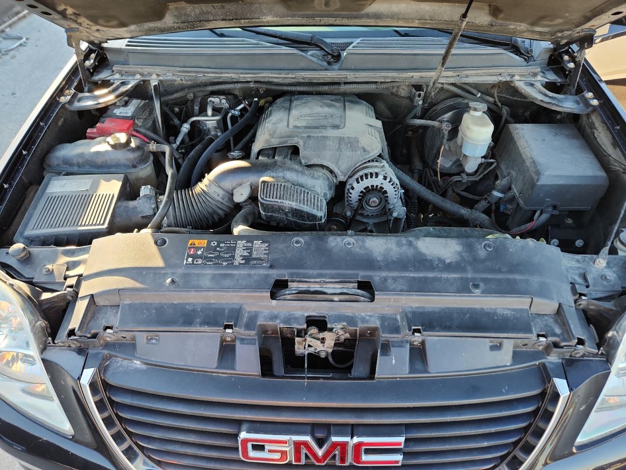 2014 GMC Yukon Slt VIN: 1GKS2CE02ER236945 Lot: 92738125