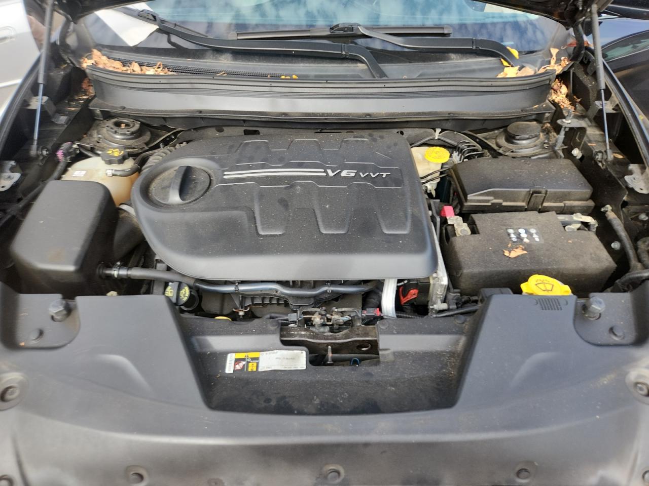 2017 Jeep Cherokee Latitude VIN: 1C4PJMCSXHW575585 Lot: 91012425