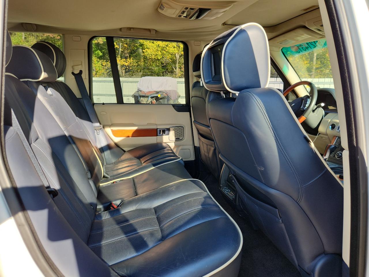 2010 Land Rover Range Rover Hse Luxury VIN: SALMF1E48AA312783 Lot: 91214315