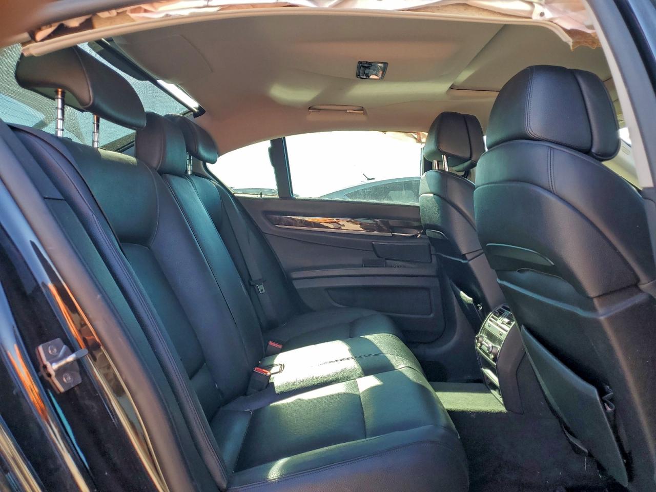 2012 BMW 740 I VIN: WBAKA4C55CDS99273 Lot: 91478005