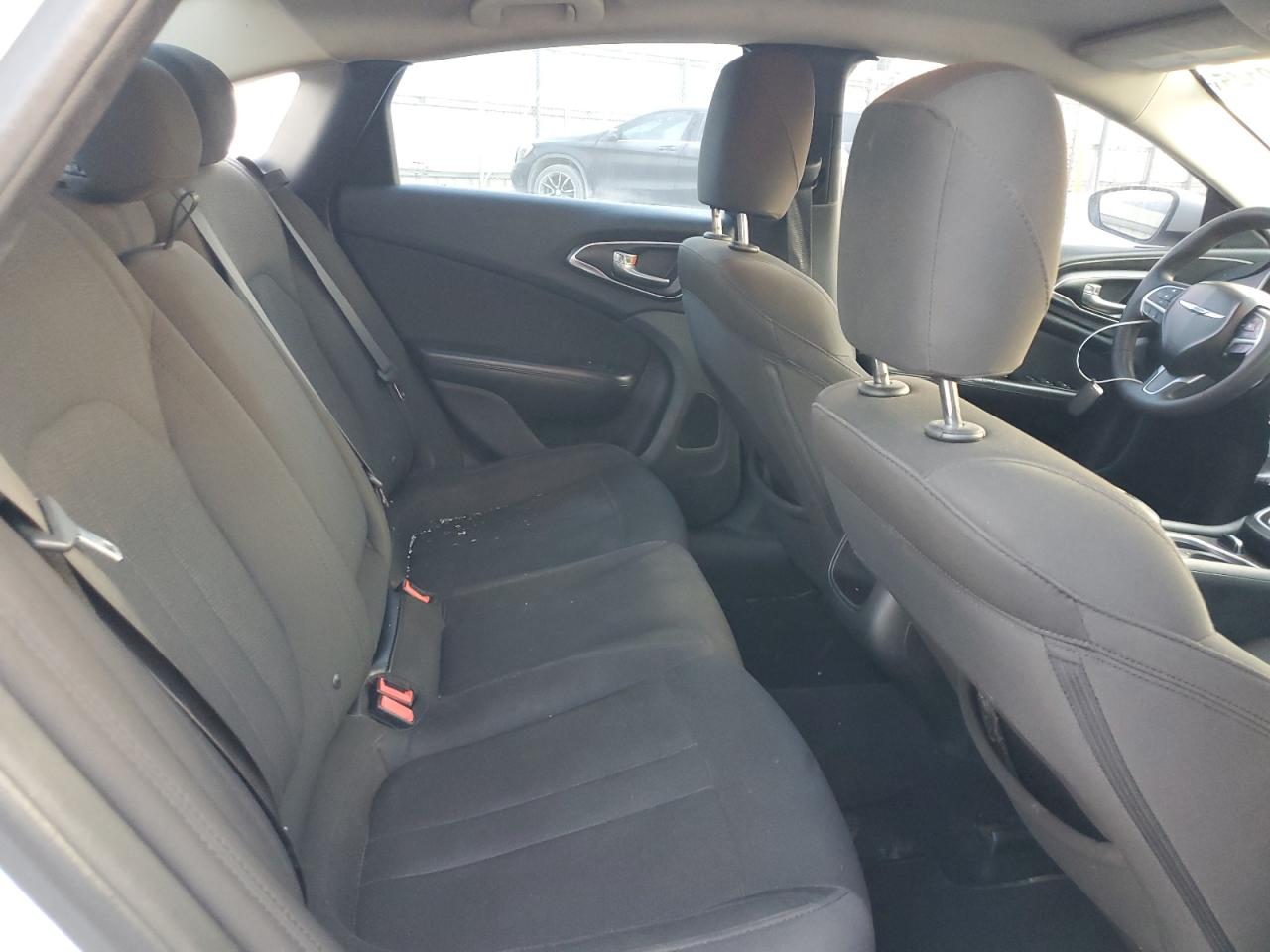 2016 Chrysler 200 Limited VIN: 1C3CCCAB1GN114340 Lot: 93632145