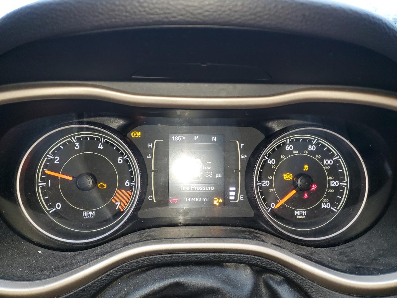 2015 Jeep Cherokee Sport VIN: 1C4PJMAB7FW619364 Lot: 93340775