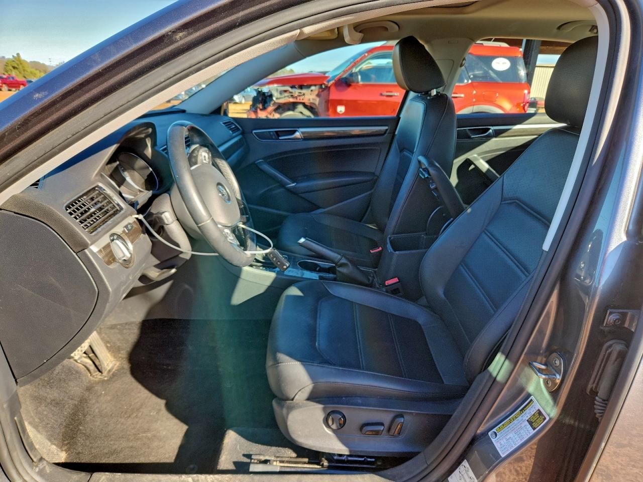 2018 Volkswagen Passat Se VIN: 1VWBA7A34JC042000 Lot: 93989515