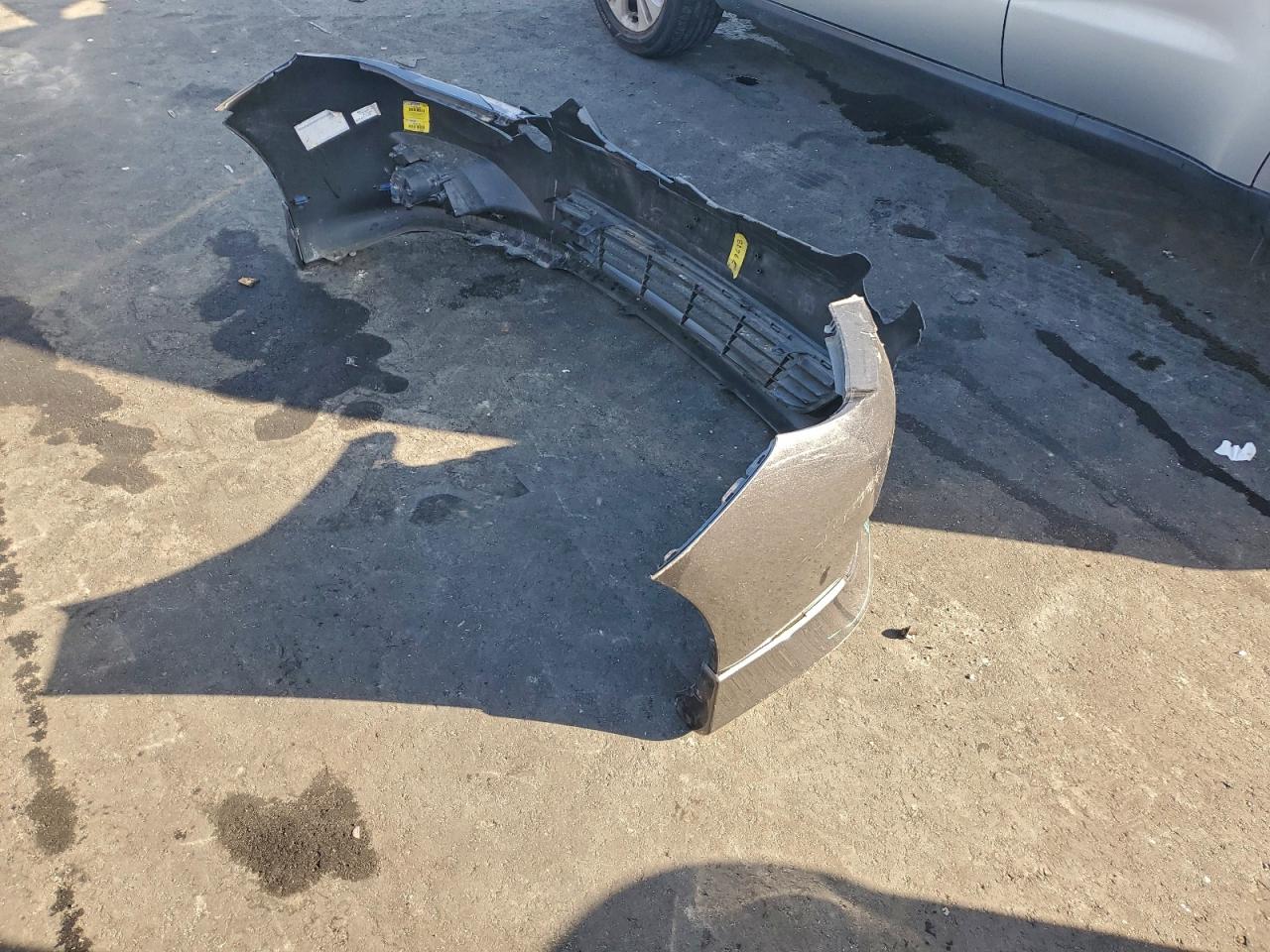 2010 Toyota Corolla Base VIN: 1NXBU4EE1AZ228121 Lot: 94253445